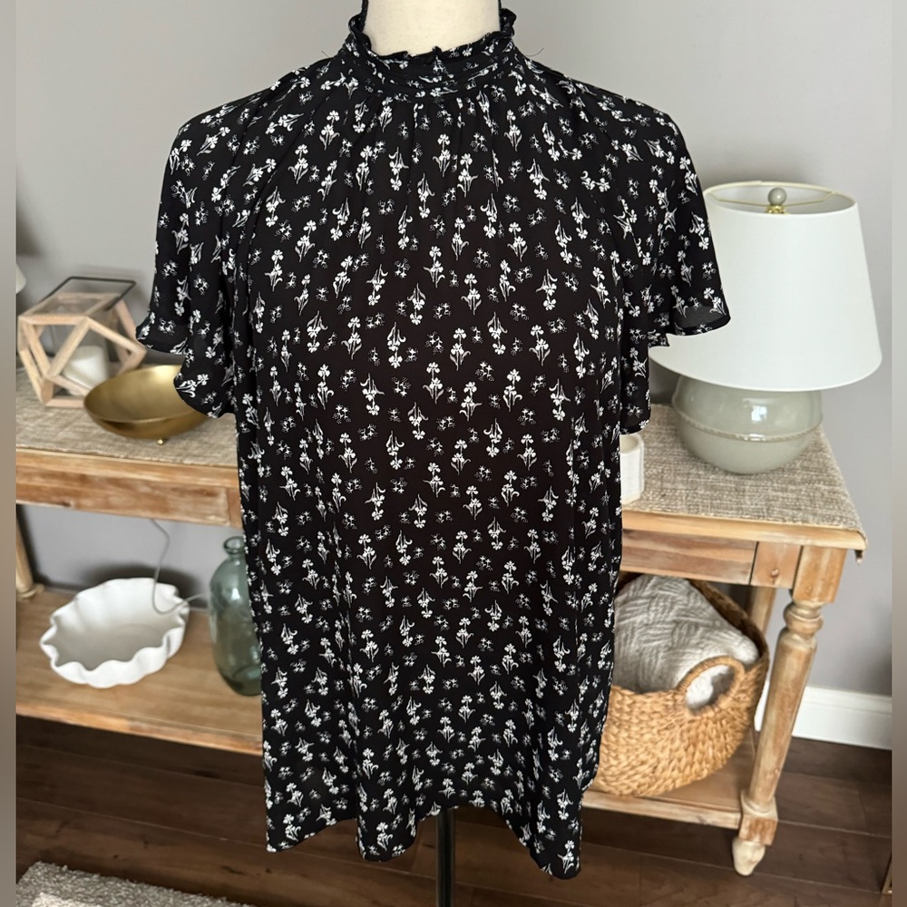 LOFT women’s blouse size L